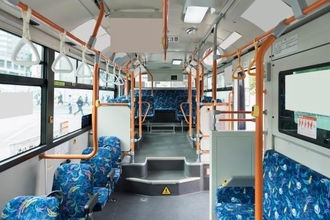 乗客の体調不良でバスが停車。「遅れるのに運賃はそのまま？」と怒鳴る中年女性2人を降車させた運転手の言葉――仰天ニュース特報