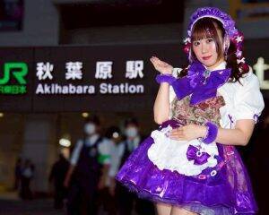 義父からの虐待、実父の愛人からの暴言…「もう家族はいらない」そう思った直後に卵巣がん宣告。“メイド歴18年”女性の壮絶な半生