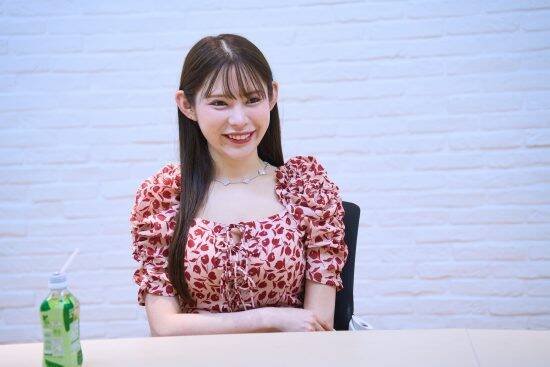 「堕ちた」と言われても後悔はない。元アイドルのセクシー女優が、病気で働けない両親の生活費を“全額稼ぐ”切実な理由