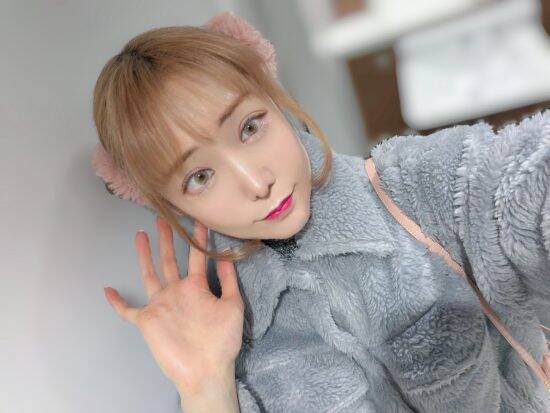 「27歳なのにハタチ」元セクシー女優が“嘘プロフィールの実態”を暴露。「ネットで即バレ時代」による弊害