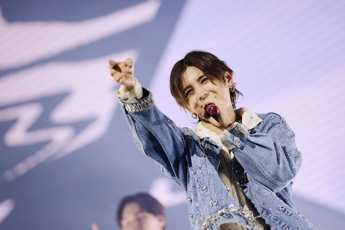 山田涼介、初のソロアジアツアーが台北で開幕　“RED”に染まったステージで1万人を魅了