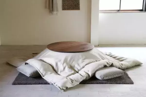 「「こたつはダサい」はもう古い。おしゃれなコタツは「日美」に実在した」の画像