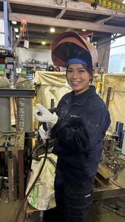 高校を中退、極貧生活から21歳で独立した女性溶接工。「本当に嫌いだった」父を従業員として雇ったワケ