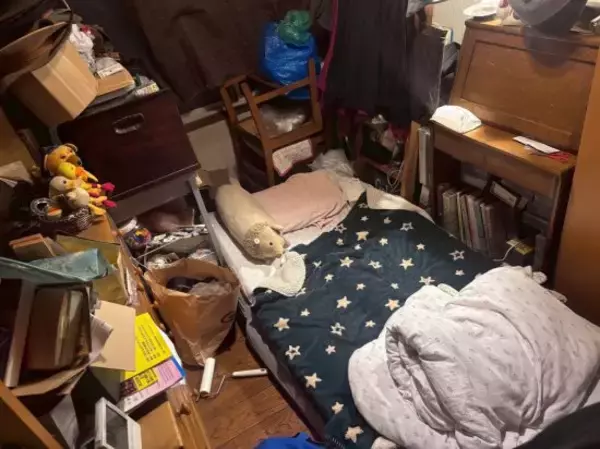 「世間からは“子供部屋おばさん”と呼ばれ、家族には虐げられる…52歳女性の苦悩「父は暴言を吐くし、物を投げて当たり散らす。母も見て見ぬふり」」の画像