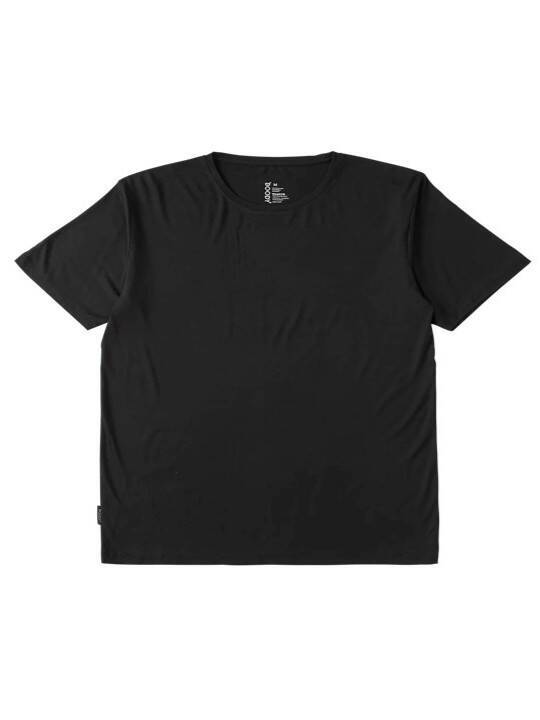コスパ最強の無地Tシャツ「990円には見えない高級感」「高級ブランドと見間違えるようなクオリティ」プロが買っている5アイテム