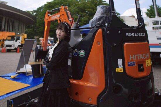 「アンチは養分です」。炎上しても笑い飛ばし、収益を全額寄付する“建設インフルエンサー”の媚びない強さ