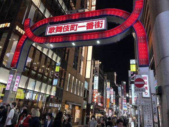 ホストと闇金が結託し、女性を海外へ送り出す「人身売買」が急増。念書には実家住所と親の名前まで書かされ…