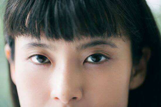 親に勘当され、会社も辞めて上京…28歳女性がヌードモデルになったワケ「卒アルの撮影でも逃げ回るぐらい写真は苦手でした」