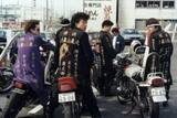 「亡き父の遺品整理で“目を疑う写真”を発見。母親を問い詰めたら「信じられない過去」が明らかに／ピーク時は全国4万2,510人。昭和の暴走族は“桁”が違った」の画像12