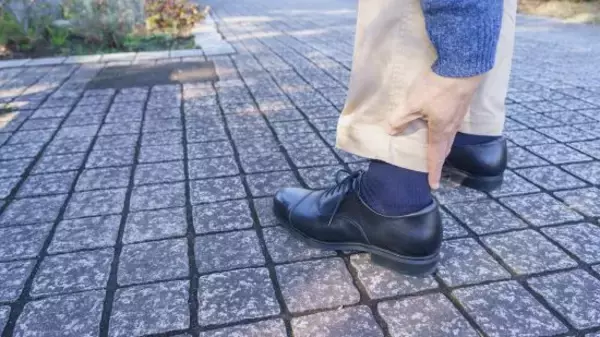 「「足に合う靴」を選んでいるつもりが、実は体を壊しているかも？　あなたの靴選びは大丈夫？」の画像