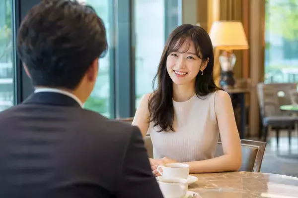 「「20代女性と結婚できた中年男性」が実践していた“好感度が一気に高まる”5つの言動」の画像