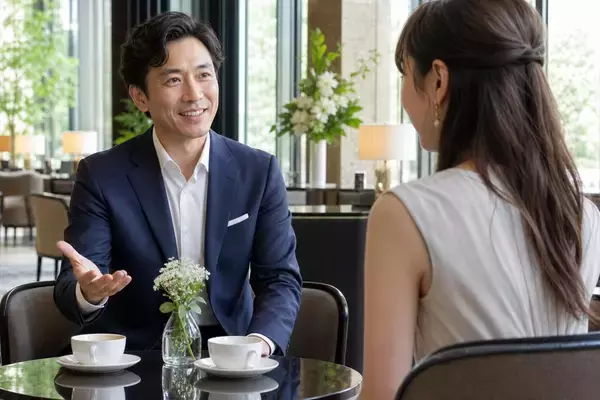 「「20代女性と結婚できた中年男性」が実践していた“好感度が一気に高まる”5つの言動」の画像