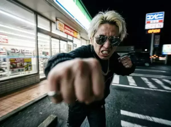「オマエ、殴られてぇの!?」コンビニで絡んできた“平成ヤンキー”を撃退した救世主「明らかにうろたえていました」