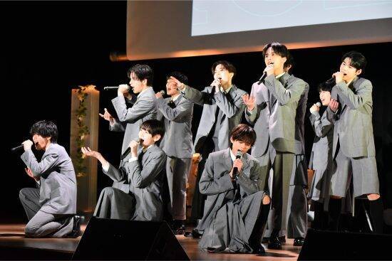 秋元康プロデュースの新ボーイズグループ 「Cloud ten」が始動、元料理人や東大生ら30人が集結