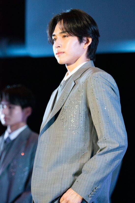 秋元康プロデュースの新ボーイズグループ 「Cloud ten」が始動、元料理人や東大生ら30人が集結