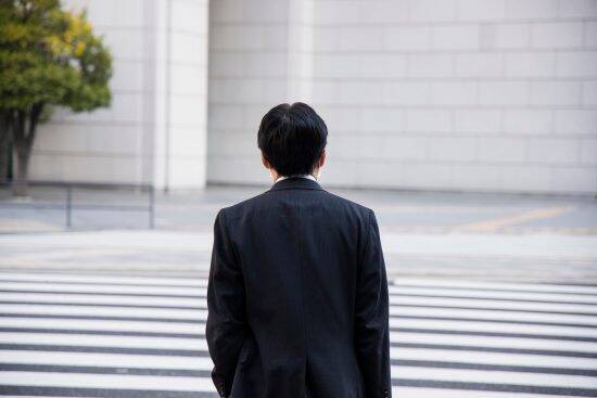 42歳男性が週末に「俺、誰も誘う相手がいない…」“男の友情”が自然消滅してしまうワケ