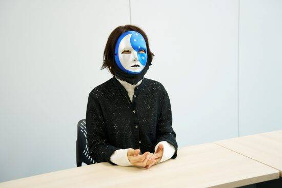 「お互いに秘密を抱えながら同じ家に住んでいる」匿名作家が築いた“植物のような夫婦関係”