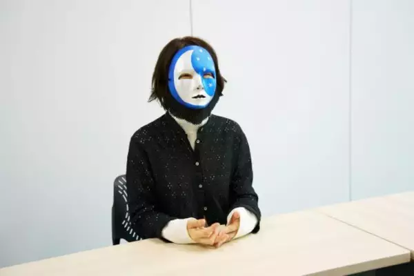 「「お互いに秘密を抱えながら同じ家に住んでいる」匿名作家が築いた“植物のような夫婦関係”」の画像