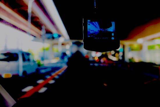 “あおり運転”してきた相手の正体にア然。警察に捕まって土下座レベルの謝罪をするまで…一発で免許取消しも、最新の厳罰事情