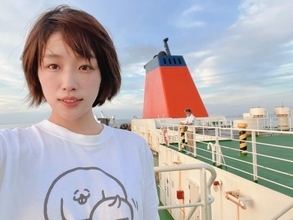「38万円の中古車でガサガサ遊ぶ」人気女性キャンパーが提唱する車中泊スタイル「“自分の好き”を小さな空間に詰め込める」