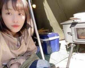 「38万円の中古車でガサガサ遊ぶ」人気女性キャンパーが提唱する車中泊スタイル「“自分の好き”を小さな空間に詰め込める」