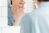 「「毎日お風呂に入っているのに…」女性に“清潔感がない”と思われる男性の“残念な共通点”」の画像3