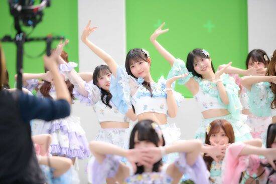 【MV密着】SKE48『サンダルだぜ』、夏曲でまさかの極寒ロケ!?　現場で見た笑顔の理由(わけ)