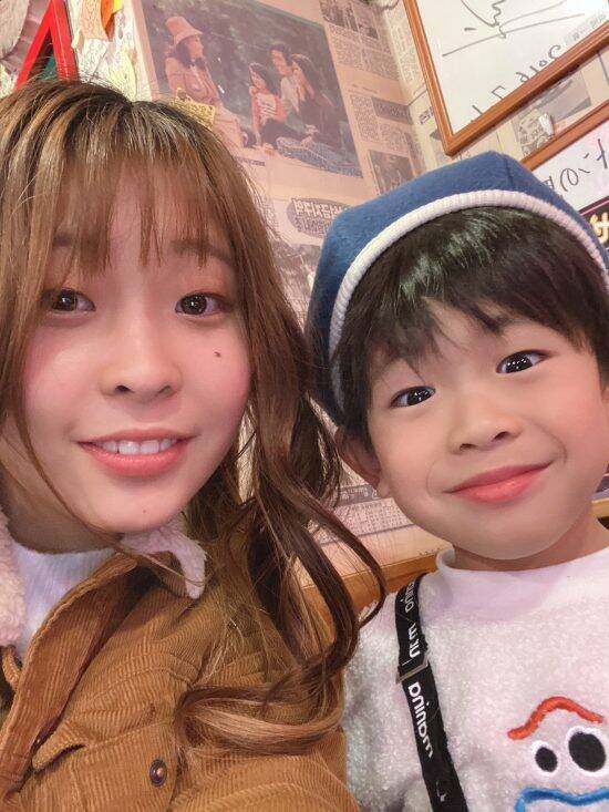 中学生で妊娠「“逃げます”の一言で連絡先をブロックされて…」養育費なし。月収約15万円で息子を育てるシングルマザーの苦悩――年末年始ベスト