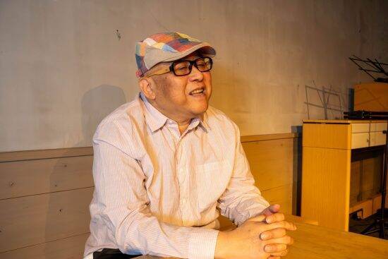 「表情は一切わからない」コージー冨田(59)、糖尿病で“視力の大半”を失い人工透析を続ける日々。26歳で発症も放置した後悔