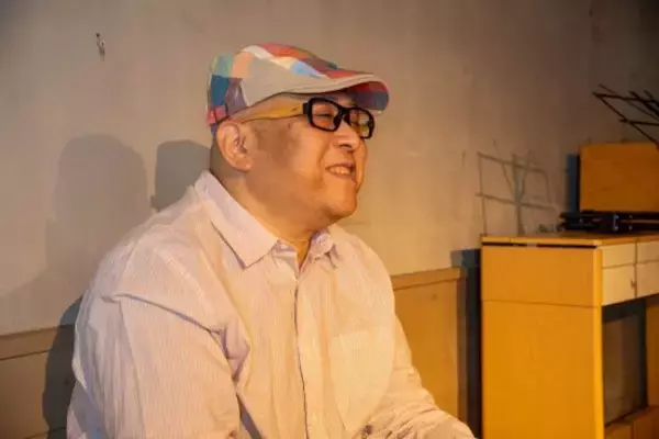 「「表情は一切わからない」コージー冨田(59)、糖尿病で“視力の大半”を失い人工透析を続ける日々。26歳で発症も放置した後悔」の画像