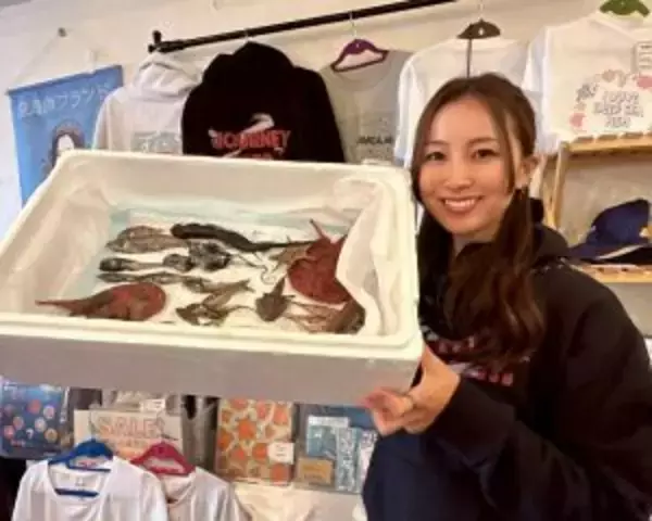 「高3で、突然「あいうえお」が発声できなくなった…「喉に金属を埋める手術」を受けた34歳女性が“救い”を見つけるまで」の画像