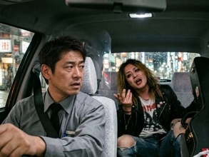 「わざと遠回りしただろ！」泥酔客から大物政治家まで、タクシー運転手を困らせた乗客の言動