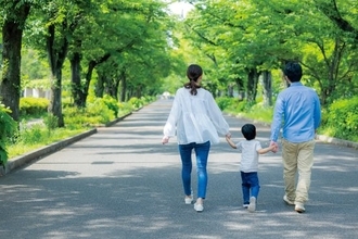 10年続けた不妊治療を42歳で終えた夫婦「崖から突き落とされるような感覚」からたどり着いた、子どものいない人生