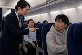 「「シート倒すな！」突然ブチ切れた20代男性客に機内は騒然。「普通っぽい見た目だったのに…」／機内トラブルは世界で3年2.7倍。じつは“倒しても後ろが狭くならない”座席も登場していた」の画像4
