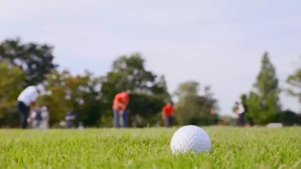 ゴルフ場でマナー違反を連発する「ヤカラ風の若者」。“そっち系の人”たちに「ちんたらプレーしてなめてんのか？」と詰められた結果