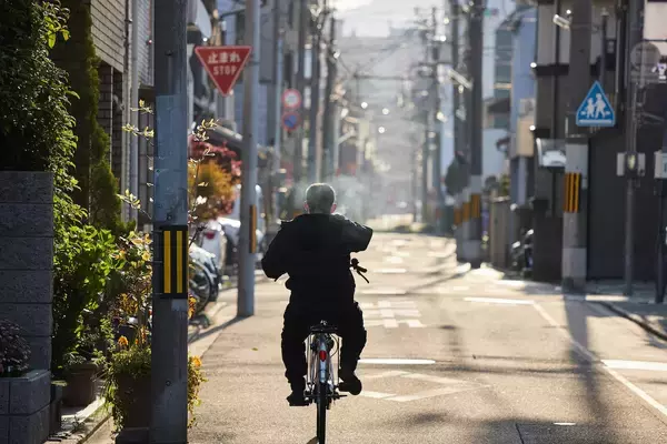 「「超円安で外貨を稼ぐ副業術」英語・特別なスキルは不要。“日本の日常”が海外でお金に変わる」の画像