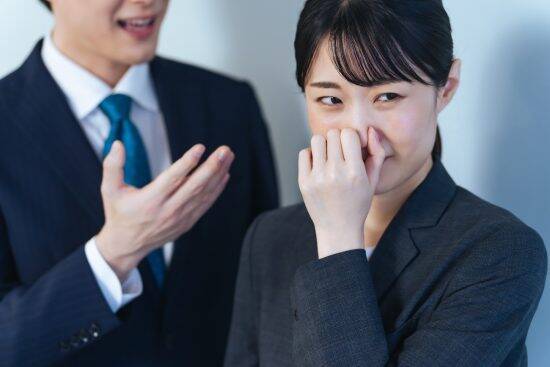 妻が密かに怯えている“夫の口臭問題”。歯科医が教えるオーラルケア4か条