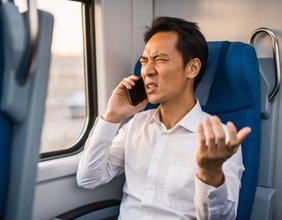 「ふざけるな！」新幹線で“大声通話”を止めないサラリーマン。数分後、「申し訳ありません」と小さな声で謝ったワケ