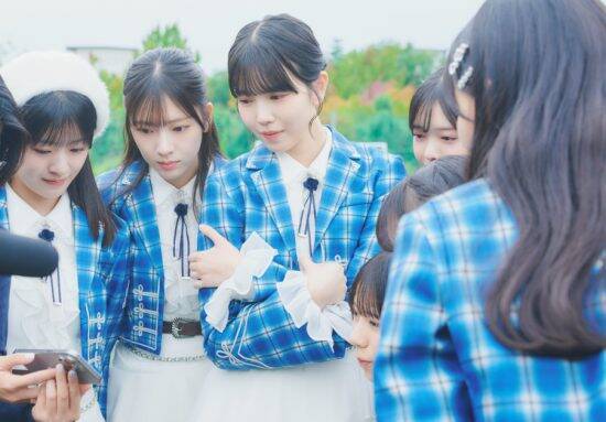 僕青・雲組、10人で支える新体制に密着「“自分なんか”をなくしていきたい」