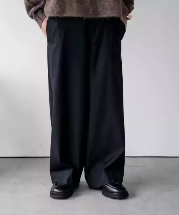 「「ダサい中年男性」だけが今も続けている“時代遅れなファッション”ワースト3」の画像