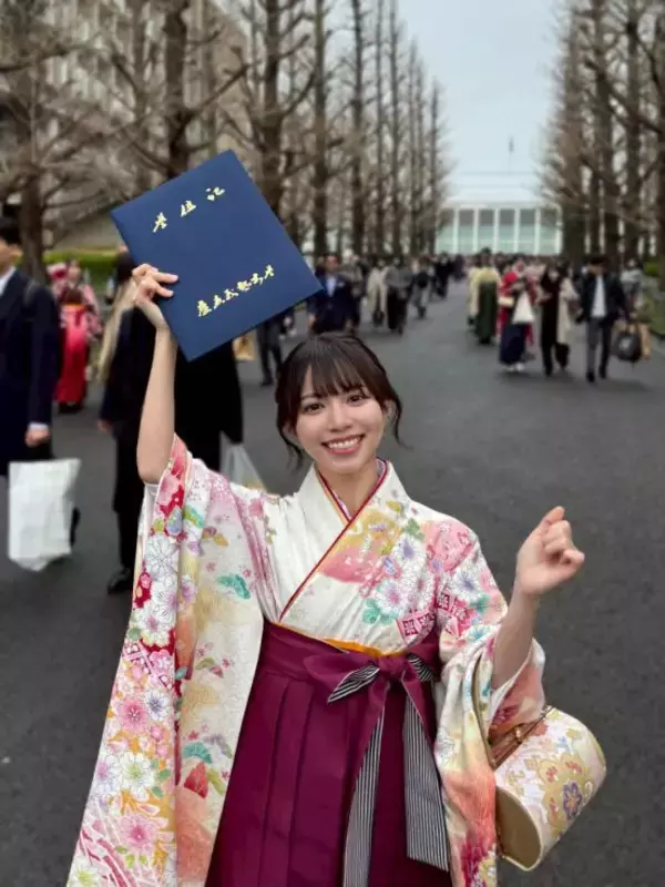 「慶應卒の女性が広告代理店を辞めてまでアイドルを目指したワケ。名門校に合格し、沖縄から東京に「家族で移住」した経験も」の画像