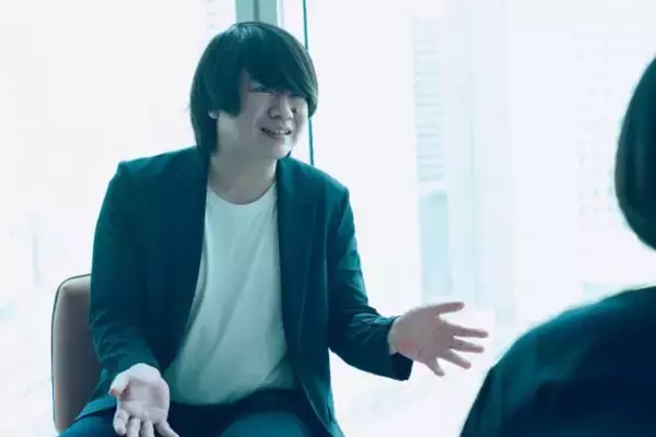 「「2週間かかる仕事が1時間で終了」社外AIで資料を作成…あえて“ダサく修正”してバレずに乗り切った42歳会社員の告白」の画像