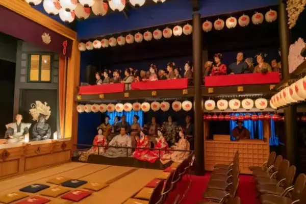 「観客150人全員が“人形”…「入浴中の全裸女性」まで再現した、愛知の知られざる異空間」の画像