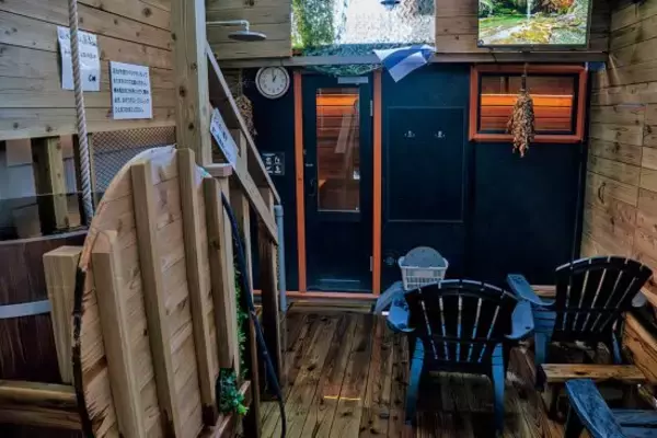 「町の銭湯が「全国から人が訪れる人気施設」に…縮小する業界で勝ち残った3代目の決断」の画像