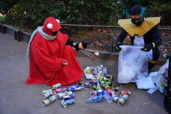 渋谷でゴミ拾いを続ける29歳の正体とは？発達障害、うつ病、婚約破棄の過去も…「ゴミ箱を増やしたくない」行政の思惑にも言及