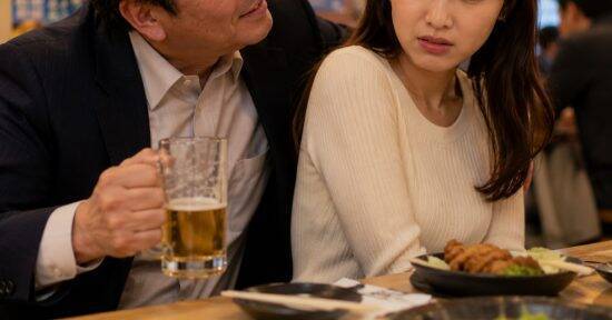 20代女性の「年上好き」を誤解してアタック…モテない中高年男性が陥る“痛すぎる勘違い”