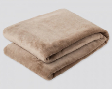 「ユニクロの意外な名作」ベスト3。ヒートテック毛布は肌触りも保温性も最高