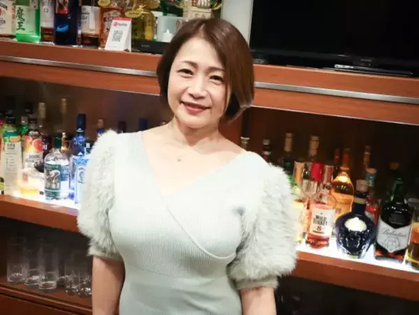 53歳セクシー女優が明かす“仕事と子育て”。娘が小5の時に「お母さん、ウソついてるでしょ」