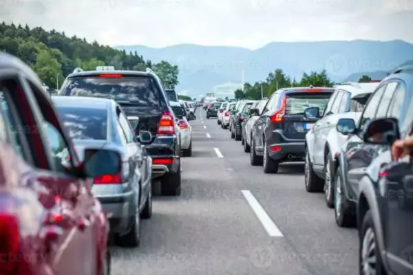 GWの高速道路で渋滞中、娘が「トイレ行きたい」…逃げ場がない状況で“限界”を迎えた家族の悲劇