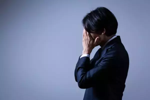 「「どんどん気分が悪くなってきて…」新幹線で男性を襲った悲劇。隣に座った男性の“耐え難い特徴”とは」の画像